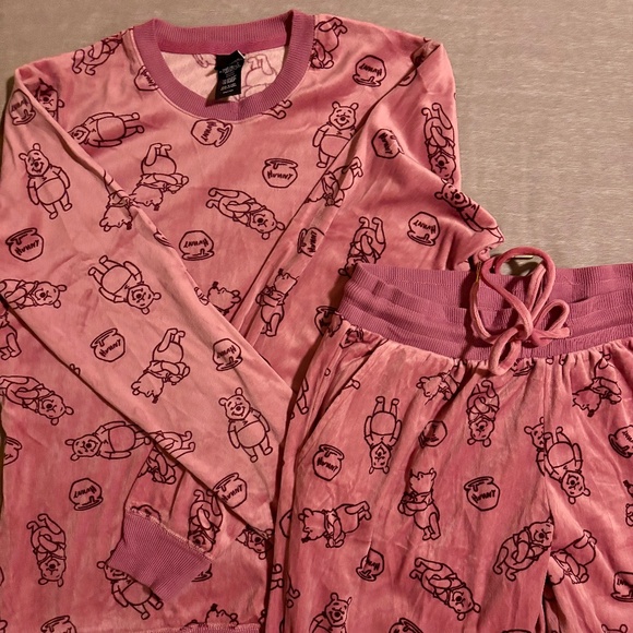 Other - Disney Winnie the Pooh Lounge Set – Women’s Small